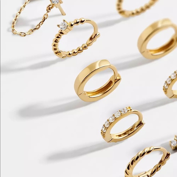 Stack Em' High Gold CZ Huggie Hoop Earrings Set - Picture 4 of 6